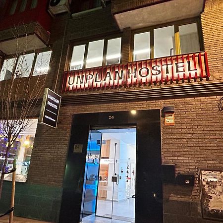 Unplan Hostel Madrid Ngoại thất bức ảnh